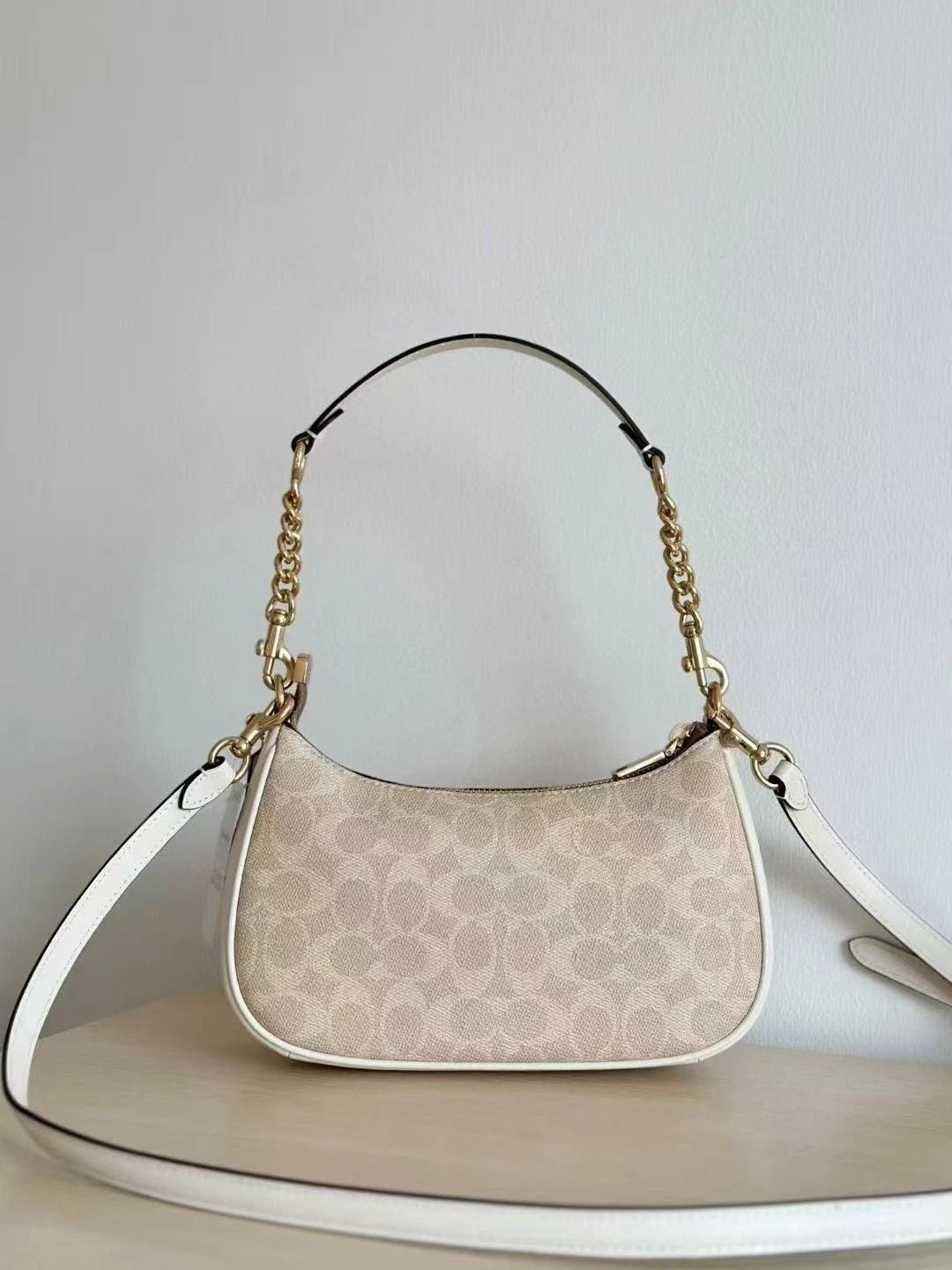 Coach NWT Teri Shoulder Bag In Signature Canvas CV933 Gold/Sand/Chalk