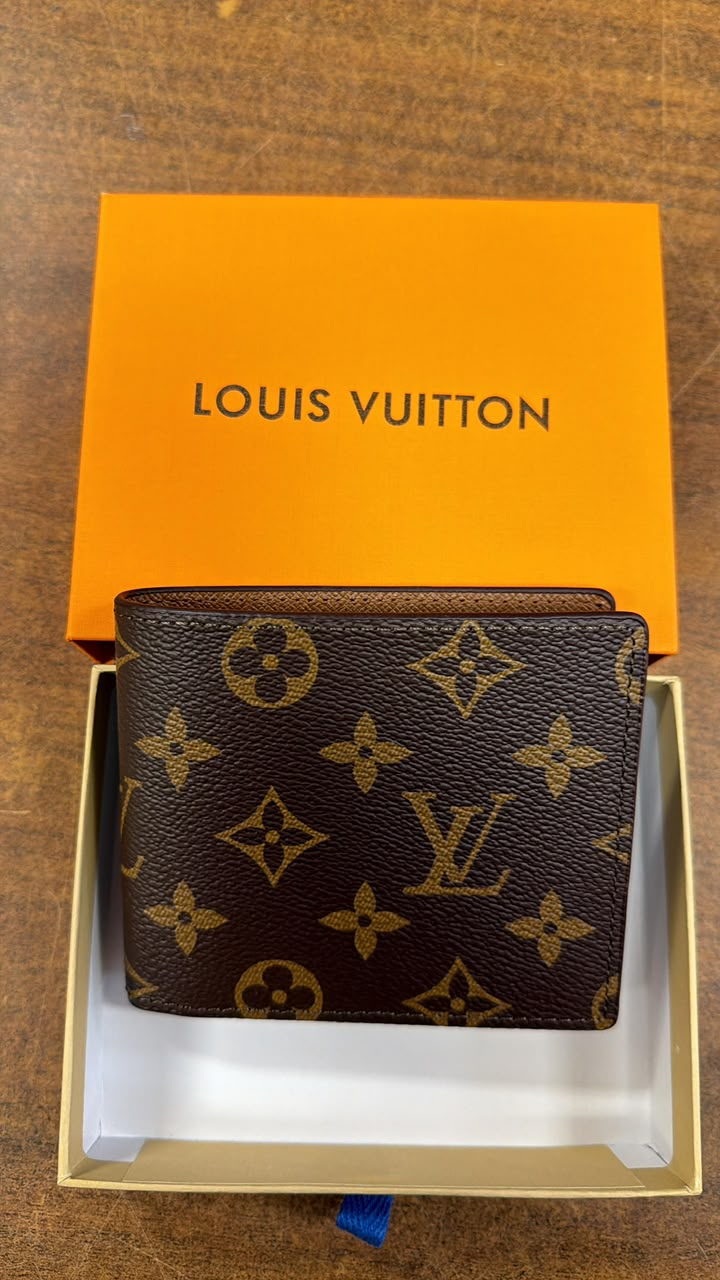 LV Louis Vuitton Monogram Bifold Wallet Brown Mens Pre-Owned Classic Designer