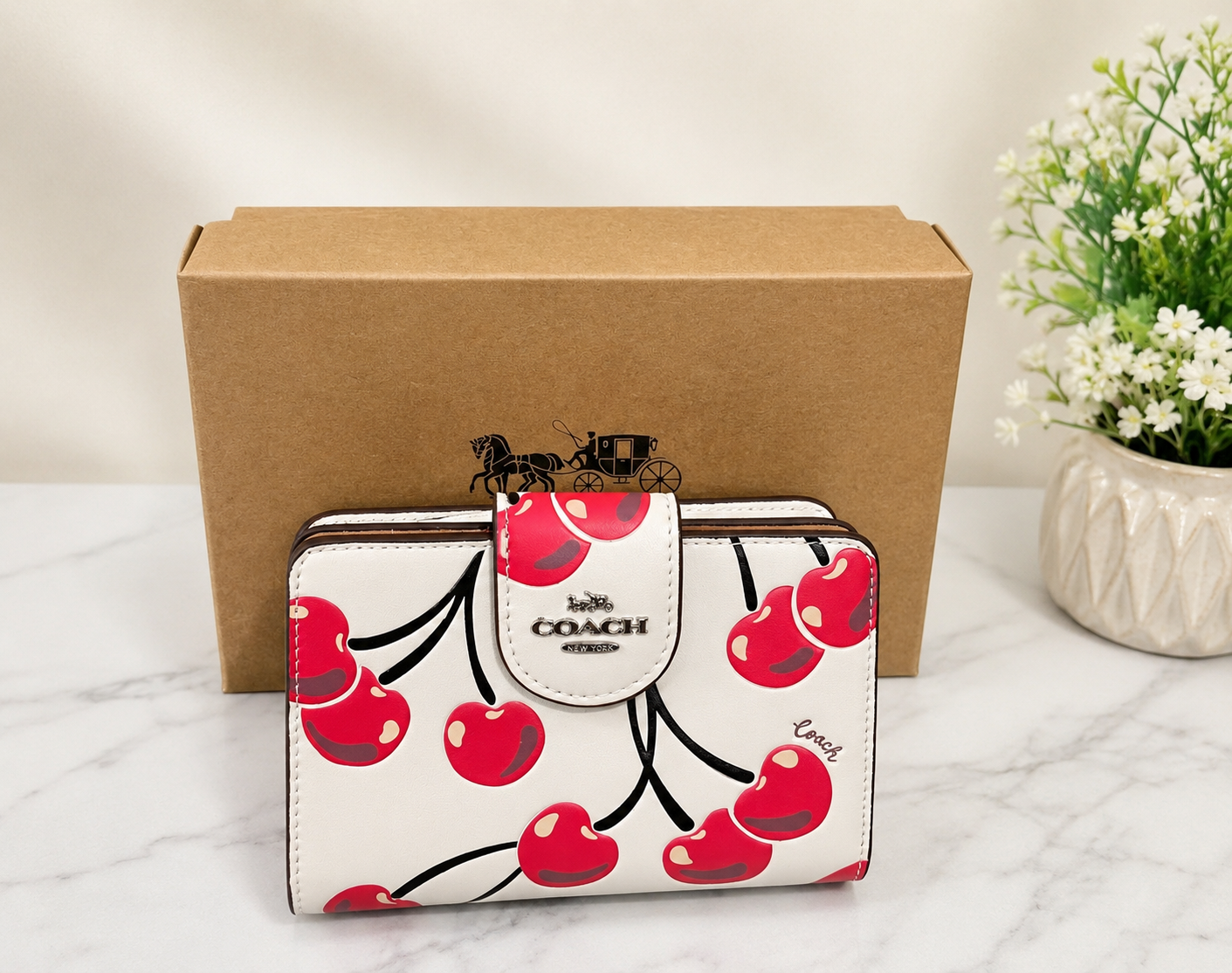 Coach Medium Corner Zip Wallet With Cherry Print Chalk Multi CZ762 Outlet New